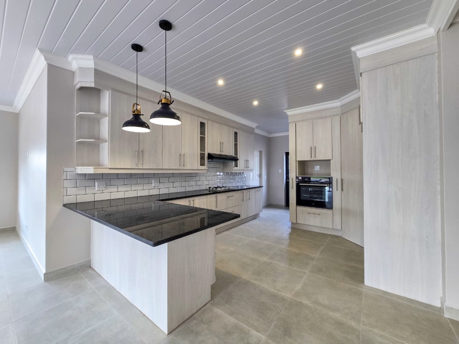 3 Bedroom Property for Sale in Stilbaai Wes Western Cape